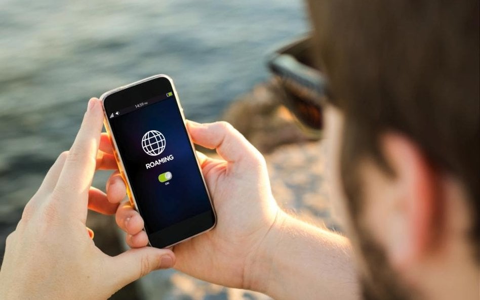 Orange może pobierać dodatkowe opłaty za roaming w UE