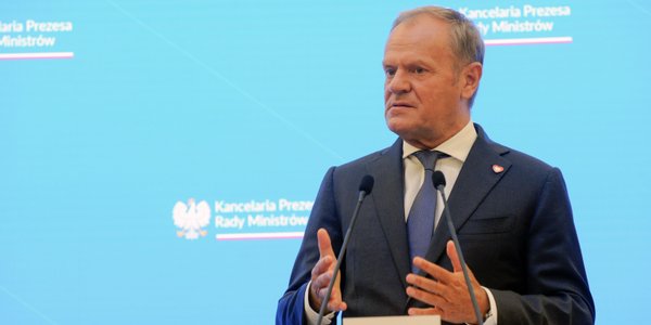Donald Tusk: Po tamtej stronie PiS i Konfederacja. Po tej - demokraci i patrioci