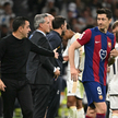 Xavi i Robert Lewandowski podczas meczu Real Madryd - FC Barcelona