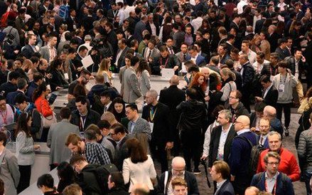 Tematem przewodnim imprezy jest technologia 5G. Transfer danych ma w niej sięgać nawet 1 Gb/s. Dostę