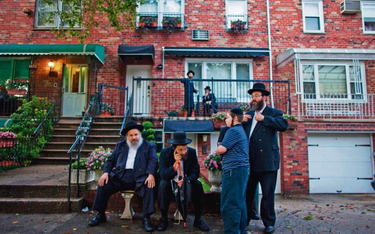 ...społeczność ortodoksyjnych Żydów też kwitnie. Fot. Bryan Thomas