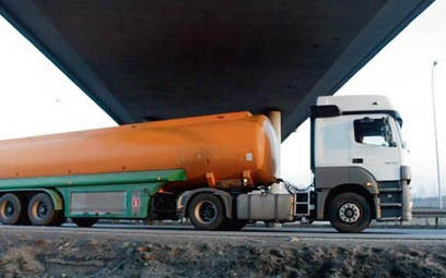 Wszystkie paliwa przewożone cysternami na ternie Polski zostaną objęte bieżącym monitoringiem.