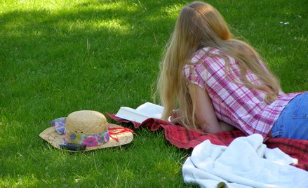 Coraz więcej przedstawicieli pokolenia Z stawia na podróże inspirowane literaturą