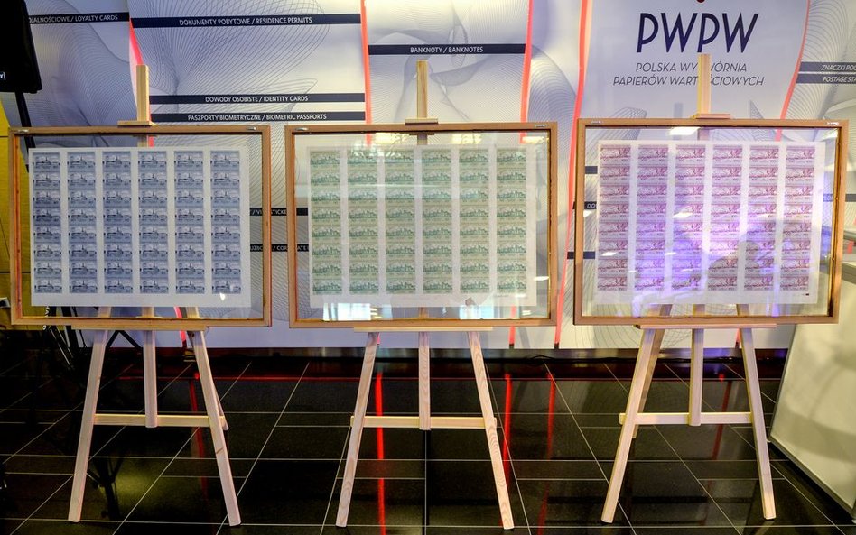 PWPW zaprezentowała banknoty z czasów PRL przygotowane na wypadek wybuchu wojny