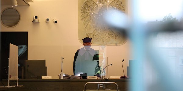 Sąd Najwyższy zdecydował: sędzia nie odpowie za ukrywanie akt