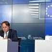 Unijny komisarz ds. zdrowia Olivér Várhelyi i szefowa Ministerstwa Zdrowia Izabela Leszczyna