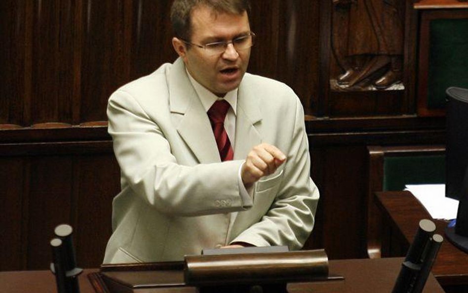 Zbigniew Girzyński poprosił o przerwę w obradach, aby uzupełnić porządek obrad o nową propozycję PiS