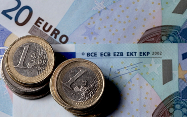EBC już nie przewiduje cięć stóp