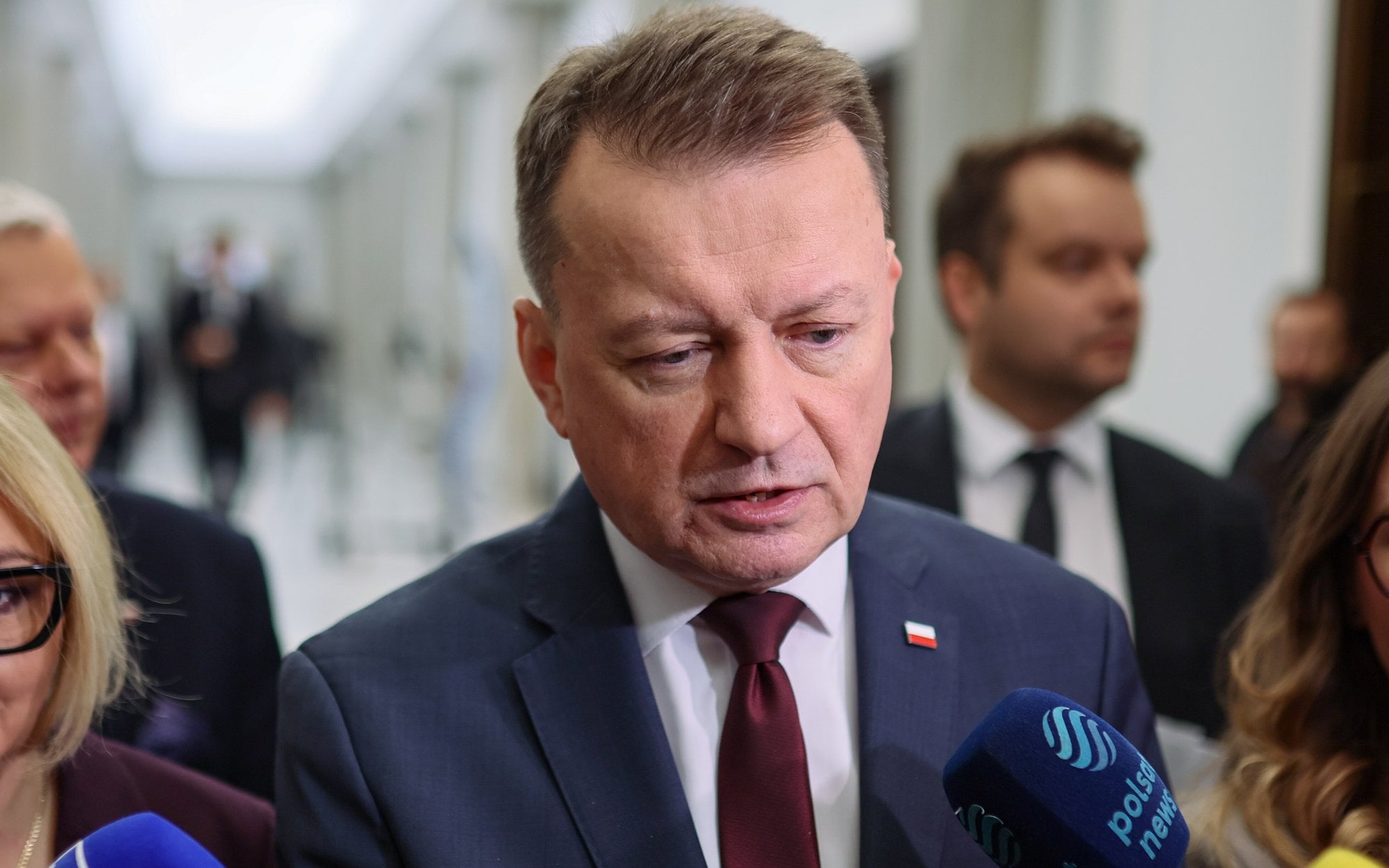 Mariusz Błaszczak mówi o „efekcie Czarnka”. „Poprawia notowania PiS, nie będziemy zmieniać na lepszy model”