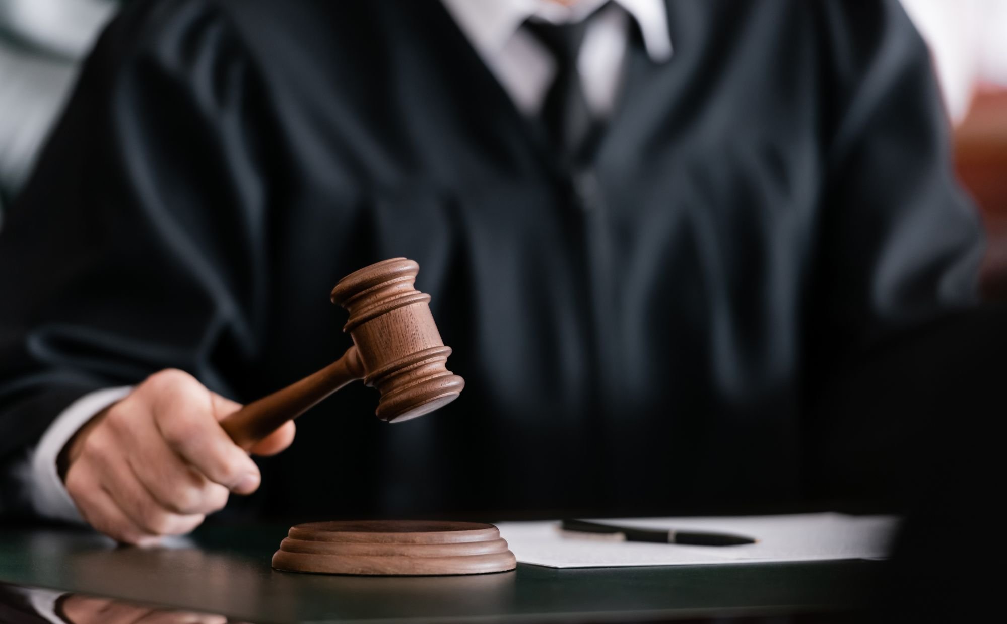 Czy nieobecność rezydenta to wada wycieczki? Sąd w Monachium odrzuca skargę turysty