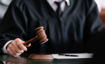 Czy nieobecność rezydenta to wada wycieczki? Sąd odrzuca skargę turysty