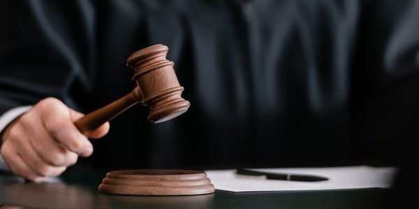 Cologne court rules travel agent not liable for fraudulent booking if agency contract was followed