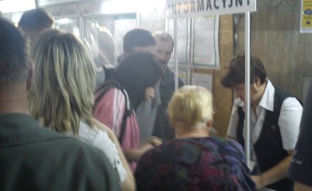 Totalny upadek PKP. Chaos rośnie z każdą godziną