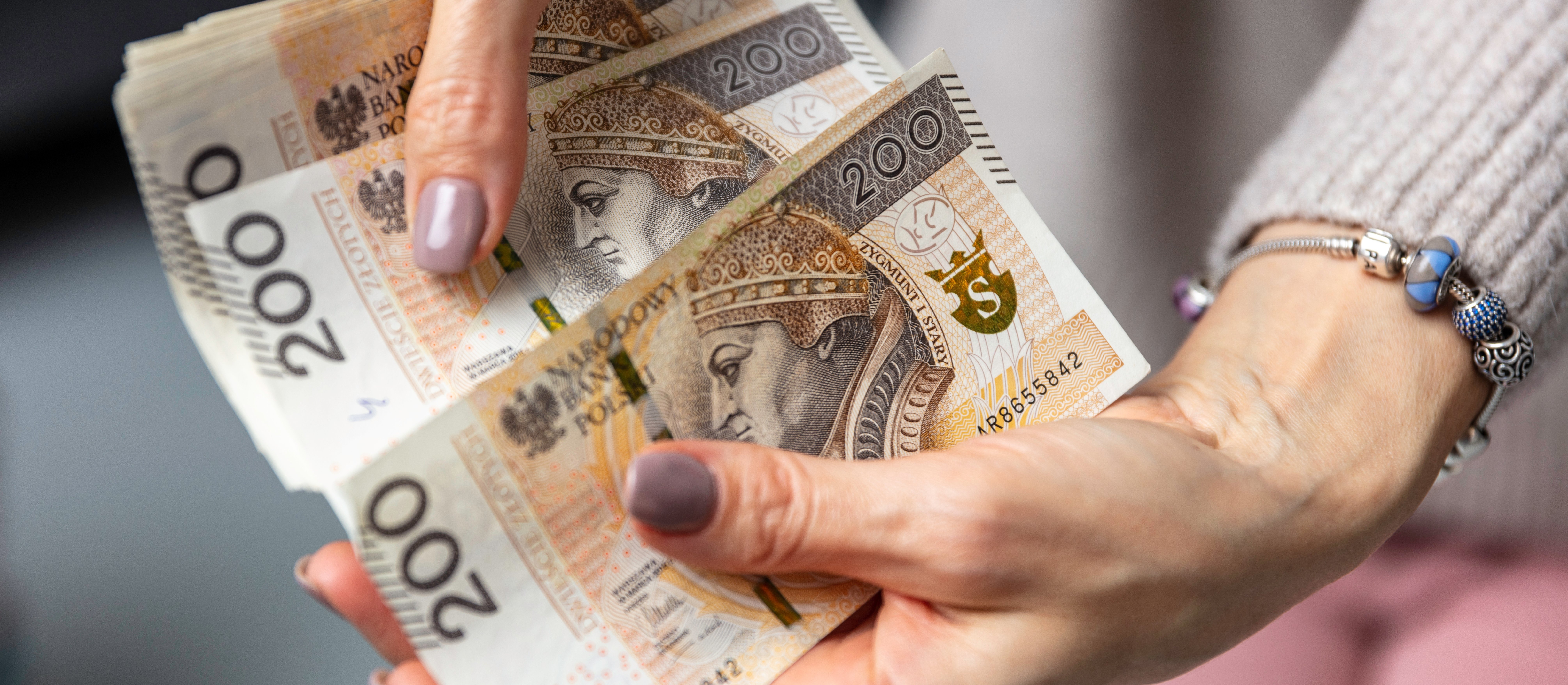 We wrześniu Polacy kupili obligacje oszczędnościowe warte 7,9 mld zł. Najwięcej rocznych