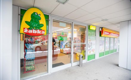 Żabka kupuje sieć Kefirek