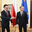 Prezydent Andrzej Duda i marszałek Sejmu Szymon Hołownia podczas spotkania w gabinecie marszałka w S
