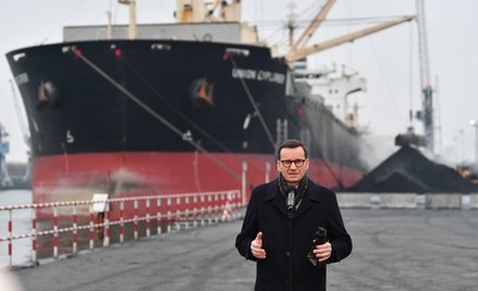 Morawiecki obiecuje, że węgla nie zabraknie: mamy klęskę urodzaju