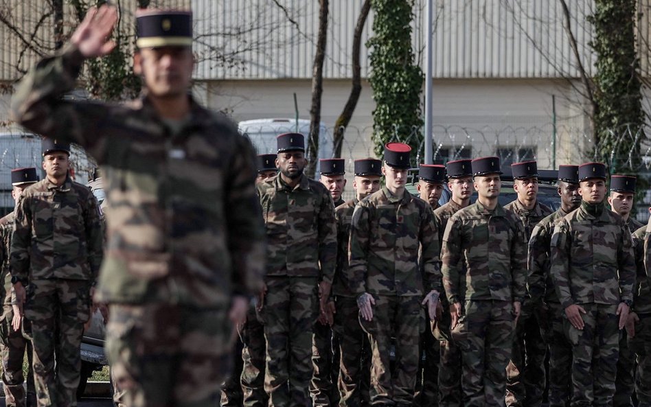 Francja wydaje na swoje siły zbrojne 55 mld dol. Polska nieco ponad 13 mld dol.