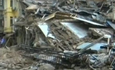 Stambuł: Runął pięciopiętrowy budynek