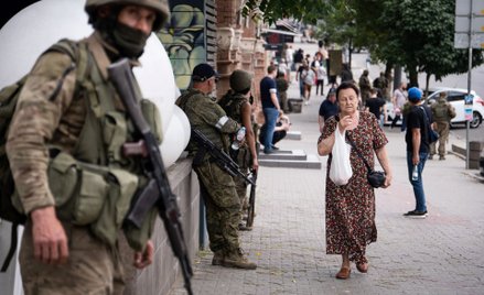 Żołnierze Grupy Wagnera na ulicach Rostowa