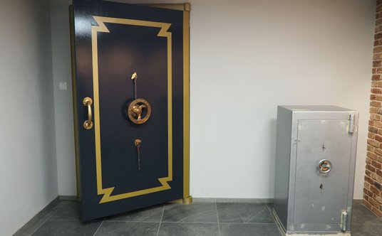 Skarbiec z potężnym sejfem będzie miejscem ekspozycji upamiętniającej historię Itaki i samego, prawi