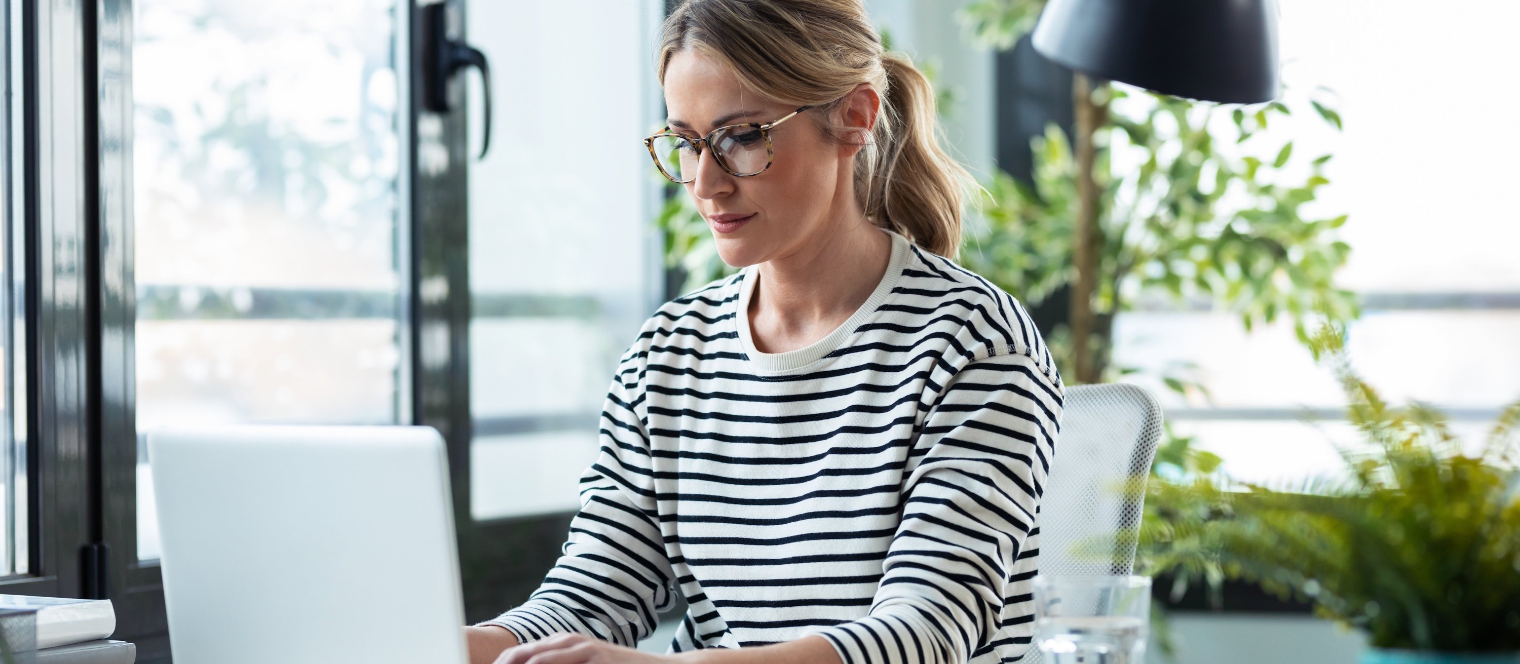 Nowe dane PwC na temat sytuacji kobiet na rynku pracy. Jakie zmiany w Polsce?