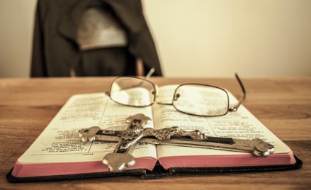 Episkopat mówi o trudnej sytuacji nauczycieli religii. Będzie nowy program