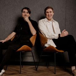 Mati Staniszewski i Piotr Dąbkowski, założyciele ElevenLabs