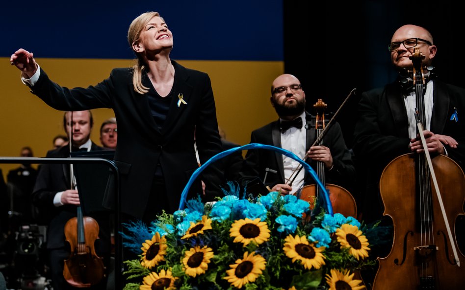 Dyrygentka Keri–Lynn Wilson i Ukrainian Freedom Orchestra