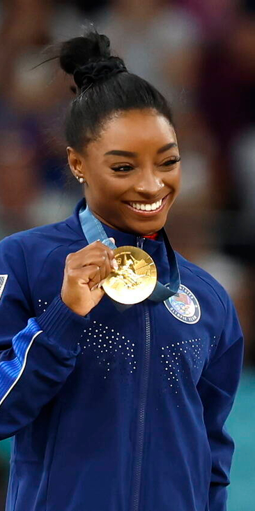 Simone Biles ma w swoim dorobku 7 złotych medali olimpijskich i 23 tytuły mistrzyni świata.