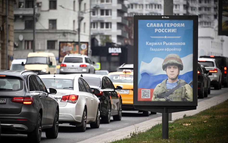 Zmobilizowani Rosjanie sami kupują odzież, sprzęt i leki. W sklepach kończą się zapasy