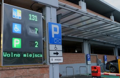 W Warszawie działa dużo parkingów typu Park and Ride