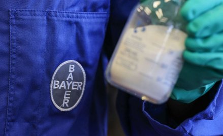 Bayer, niemiecki gigant chemiczny, dostał podwójny cios