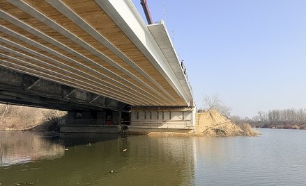 Przy budowie płyty pomostu wykonawca zdecydował się na użycie nowoczesnych rozwiązań, które przyspie