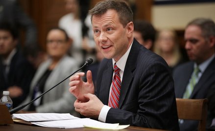 Krytykował Trumpa. Agent FBI zwolniony za sms-y
