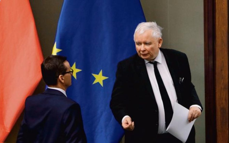 Jarosław Kaczyński i premier Mateusz Morawiecki muszą szukać sojuszników dla swojej strategii