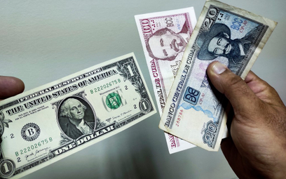 Kuba podnosi kursy walut. Turyści dostaną za swoje dolary więcej peso