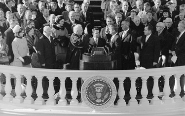 Zbigniew Lewicki: John Fitzgerald Kennedy - prezydent o znikomych sukcesach