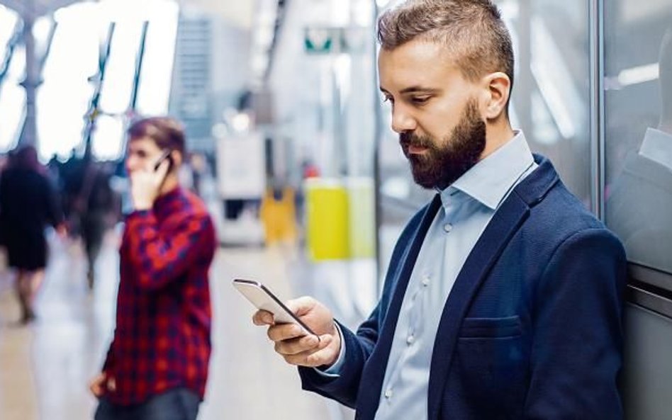 Coraz więcej usług znajdziesz w telefonie