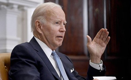 Zadowolenie z polityki Joe Bidena wzrosło w ciągu miesiąca z 37,9 proc. do 41,9 proc. (średnia z son