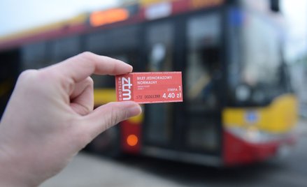 Dopłata do biletu pracownika ze składkami