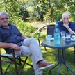 Andrzej Sapija (z lewej) i bohater jego filmu „Intensywność patrzenia” Kazimierz Karabasz.