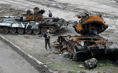 Zniszczone rosyjskie czołgi w pobliżu Kijowa