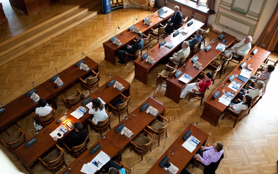 Sztuczna inteligencja zmieni edukację. Zwiększy się liczna egzaminów ustnych