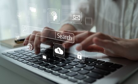 Rok 2025 na świecie. Najczęściej wyszukiwane hasła w internecie