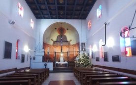 Specjaliści musieli oczyścić szkło, wyprostować konstrukcje oraz wzmocnić lutowania, aby przywrócić 