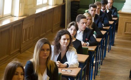 Opłaty za egzamin maturalny dla absolwentów z ubiegłych lat