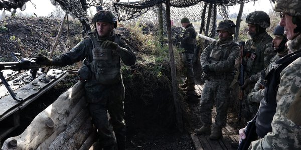 Roman Kuźniar: Jak zatrzymać dziwną wojnę w Ukrainie