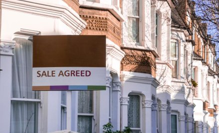 The Guardian: O kredyt będzie coraz trudniej