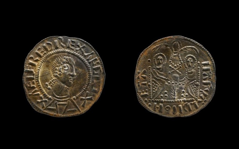 Wśród odnalezionych przedmiotów były m.in. monety z IX wieku